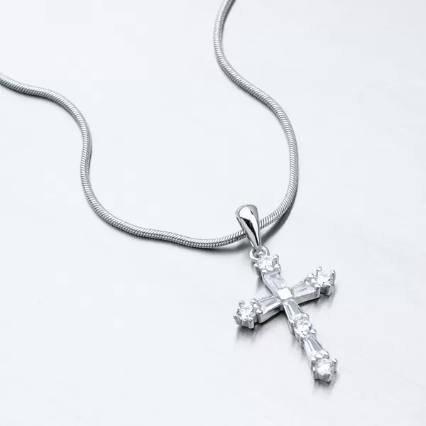 Strieborný krížik HST-13152