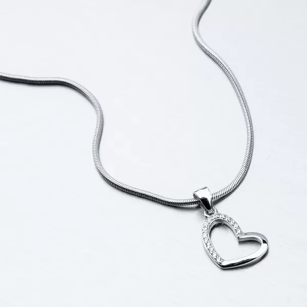 Strieborný prívesok srdca HST-13203