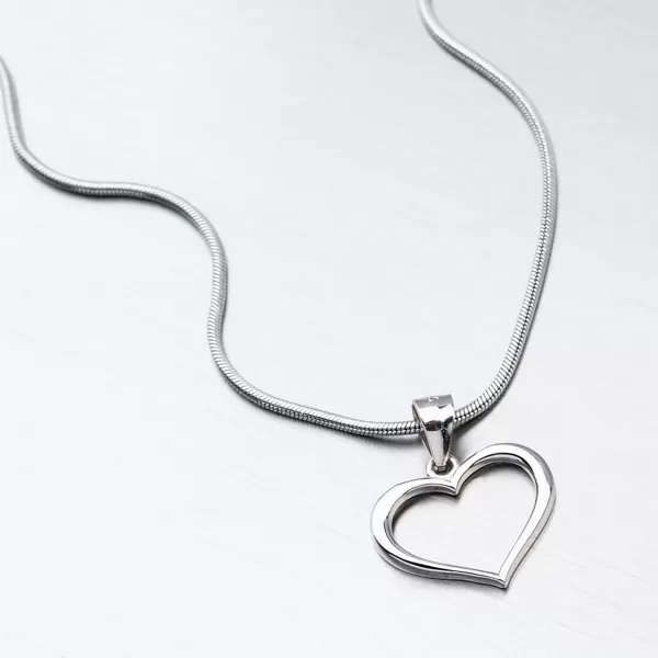 Strieborný prívesok HST-13186