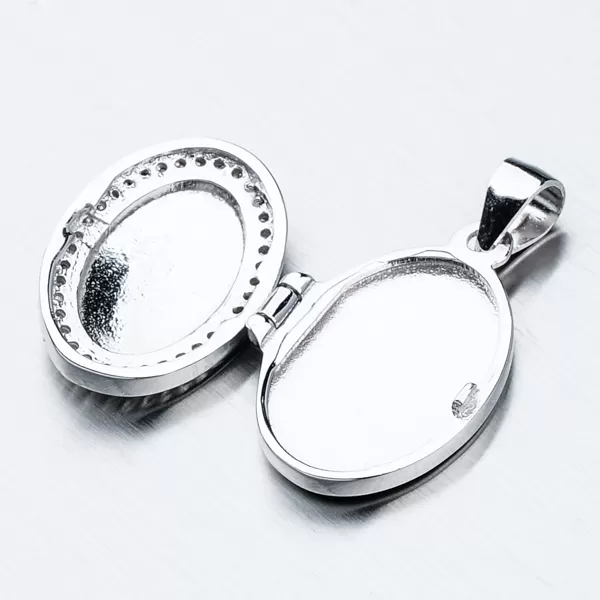 Strieborný prívesok HST-13323