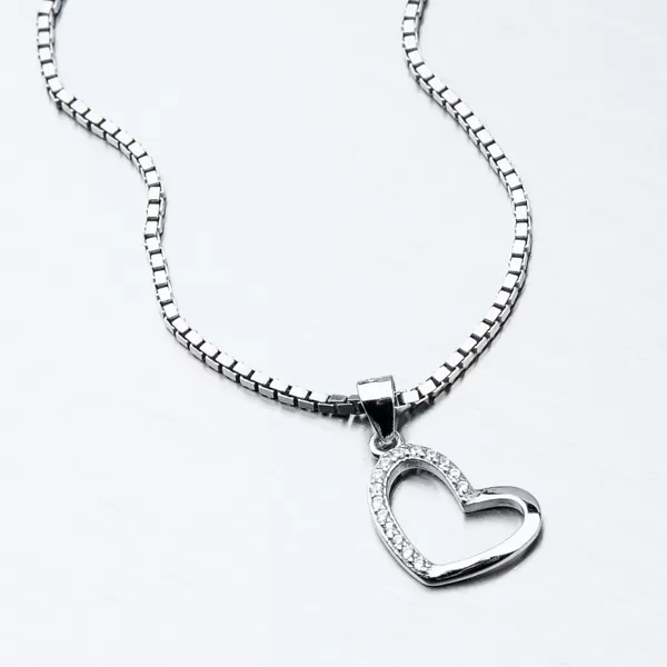 Strieborný prívesok srdca HST-13203