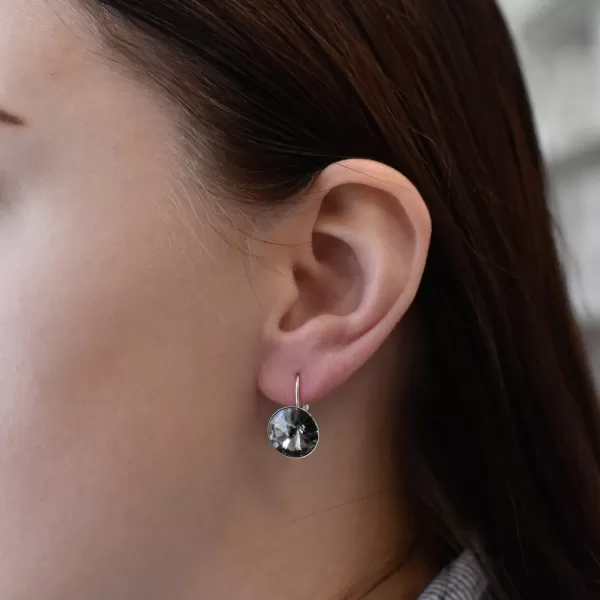 Strieborné náušnice visiace s kryštálmi Swarovski sivé okrúhle 31106.3