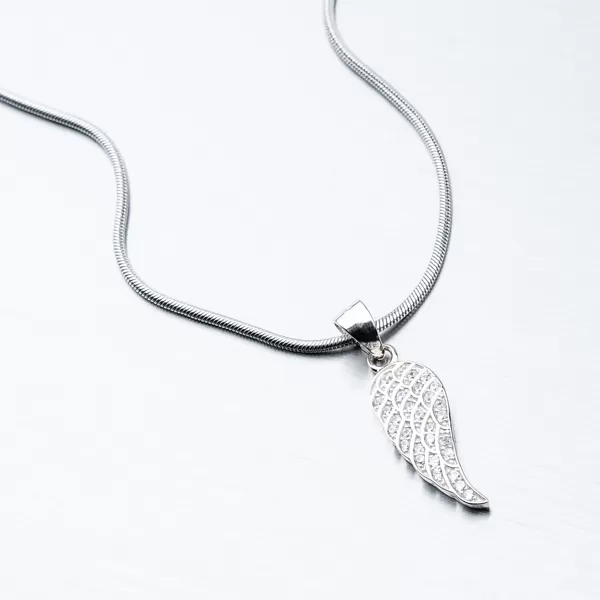 Strieborný prívesok HST-13169