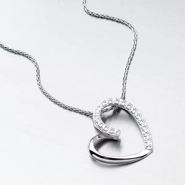 Strieborný prívesok HST-13495