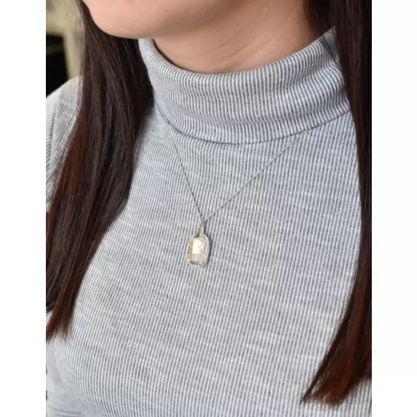 Strieborný prívesok s kryštálmi Swarovski ab efekt obdĺžnik 34254.2