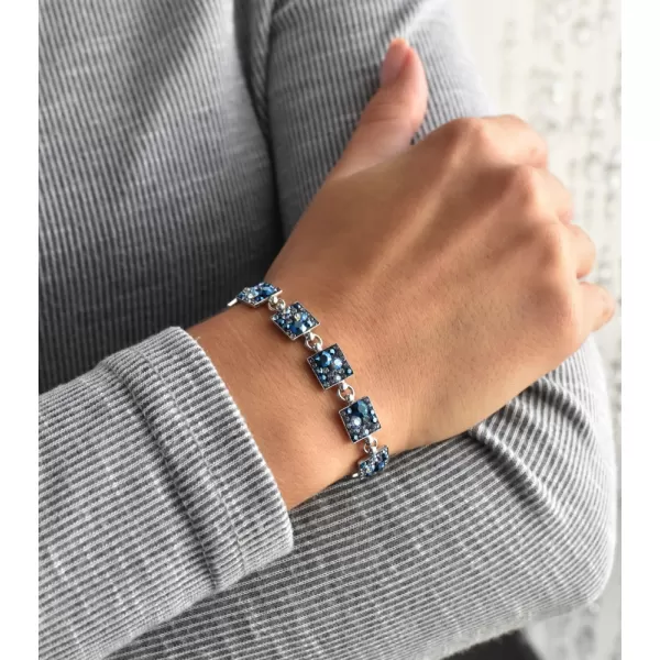 Strieborný náramok so Swarovski kryštálmi modrý 33047.3 blue style