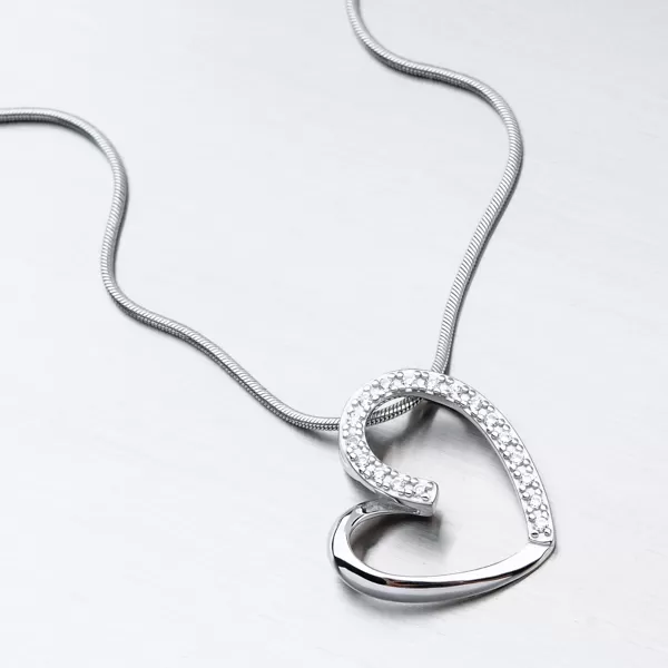 Strieborný prívesok HST-13495