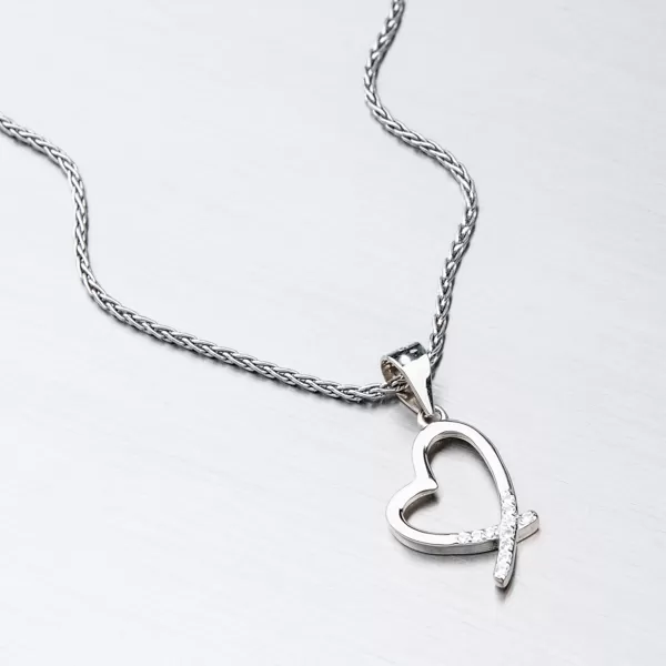 Strieborný prívesok HST-13464