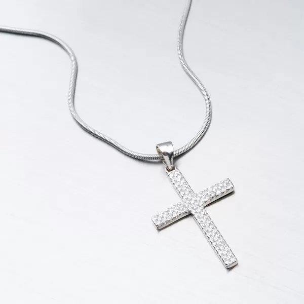 Strieborný krížik posiaty zirkónmi HST-13471
