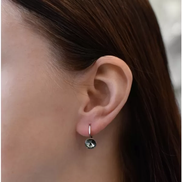 Strieborné náušnice visiace s kryštálmi Swarovski čierne okrúhle 31229.3