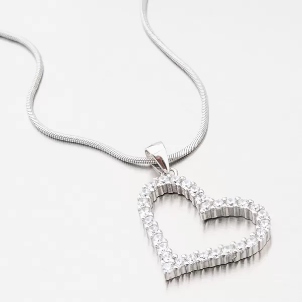 Strieborný prívesok srdca HST-13564