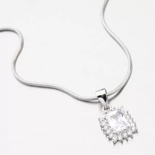 Strieborný prívesok so zirkónmi TSETST-13197