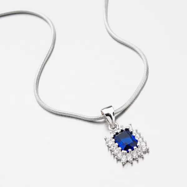 Strieborný prívesok so zirkónmi TSETST-13199