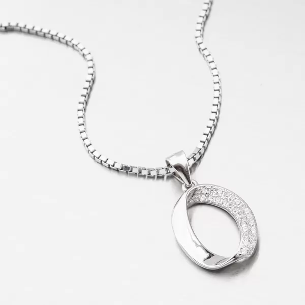 Strieborný prívesok so zirkónmi TSETST-13270