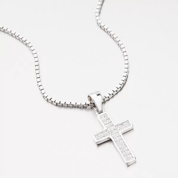 Strieborný krížik so zirkónmi HST-13236
