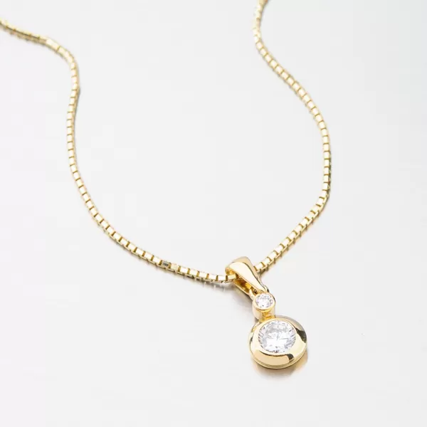 Zlatý prívesok so zirkónmi 682P-130017