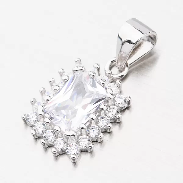 Strieborný prívesok so zirkónmi TSETST-13197