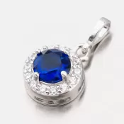 Strieborný prívesok so zirkónmi HST-13194