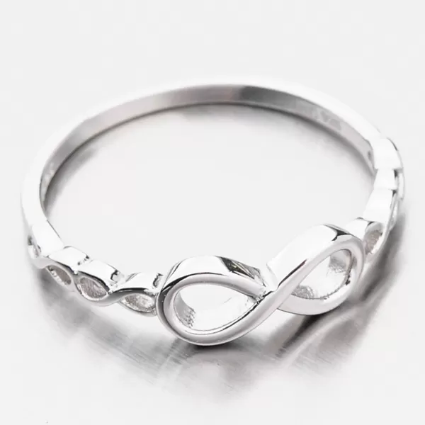 Strieborný prsteň GST-11441