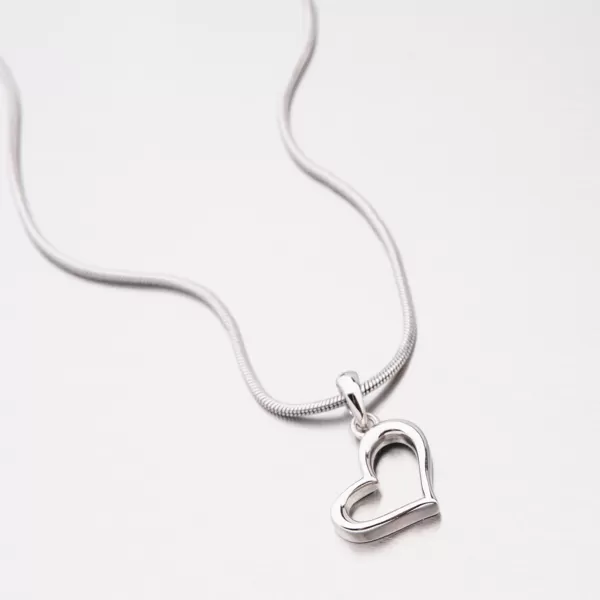 Strieborný prívesok srdca PKL-3062