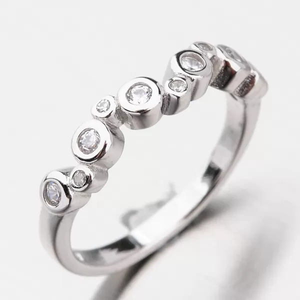 Strieborný zdobený zirkónmi GST-11388