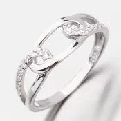 Strieborný prsteň zdobený zirkónmi GST-11420
