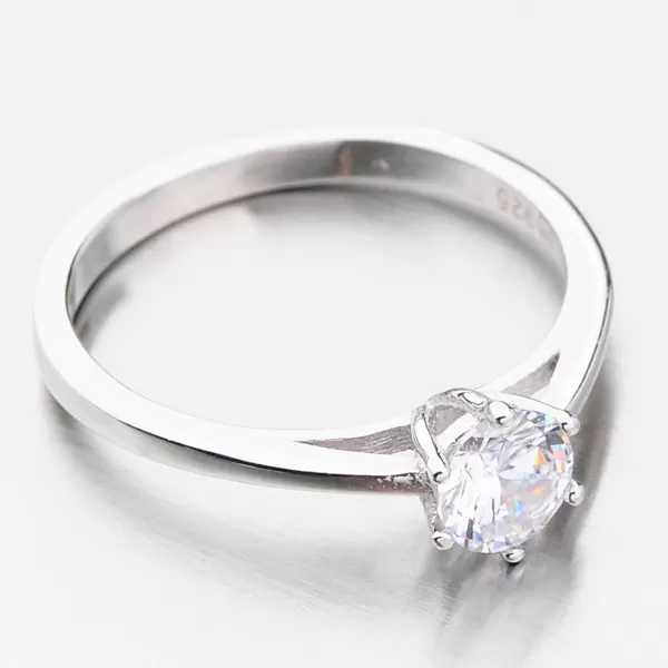 Strieborný prsteň so zirkónom GST-11272