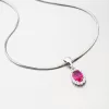 Prívesok v bielom zlate s rubínom 13-375