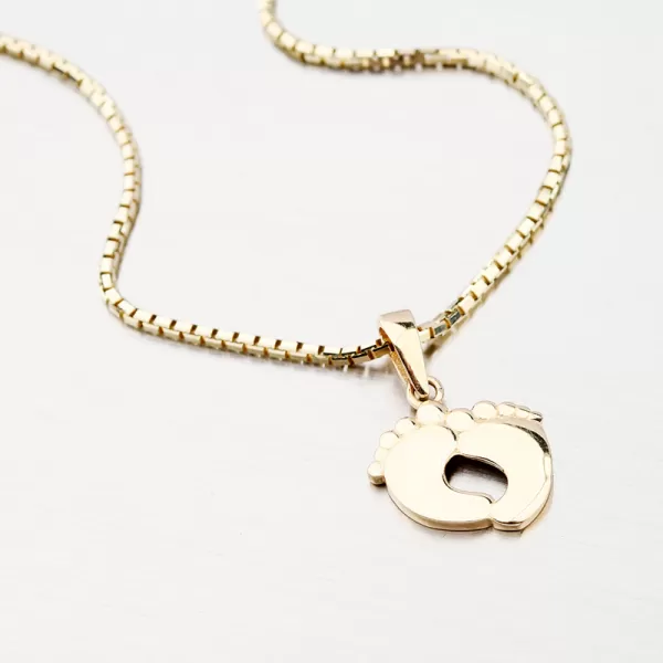 Zlatý prívesok - chodidlá 13-384