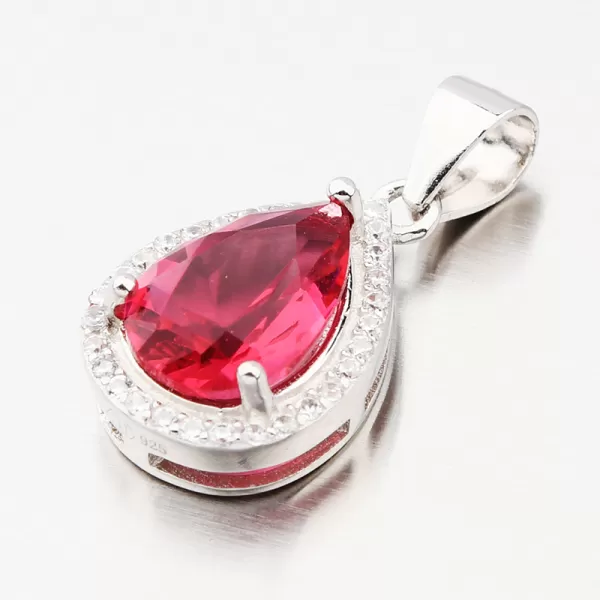Prívesok s červeným zirkónom HST-13242