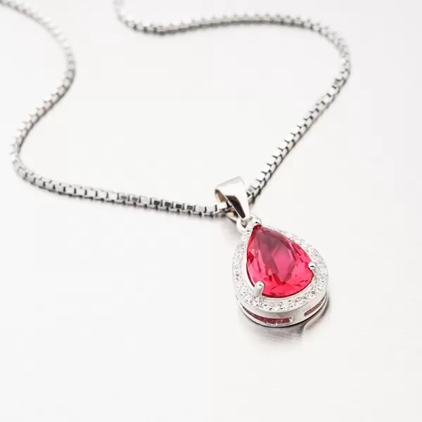 Prívesok s červeným zirkónom HST-13242