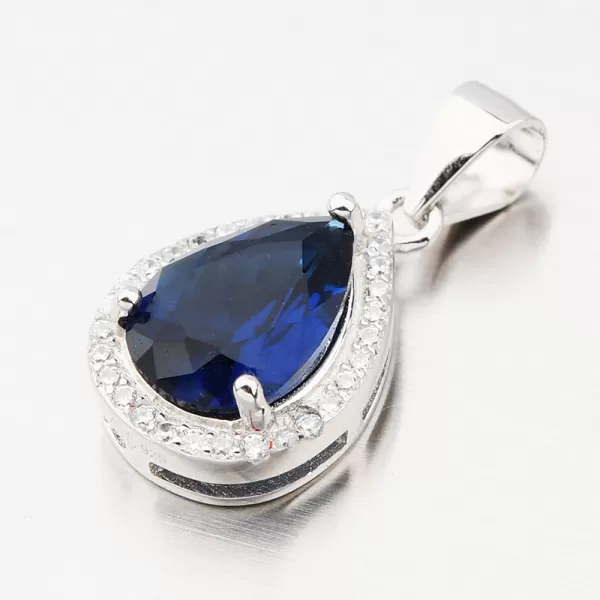 Strieborný prívesok s modrým zirkónom HST-13240