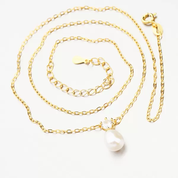Strieborný pozlátený náhrdelník s perlou SETST-15294RP-G