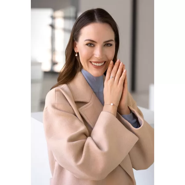 Strieborný náramok so syntetickým opálom biely okrúhly 13019.1