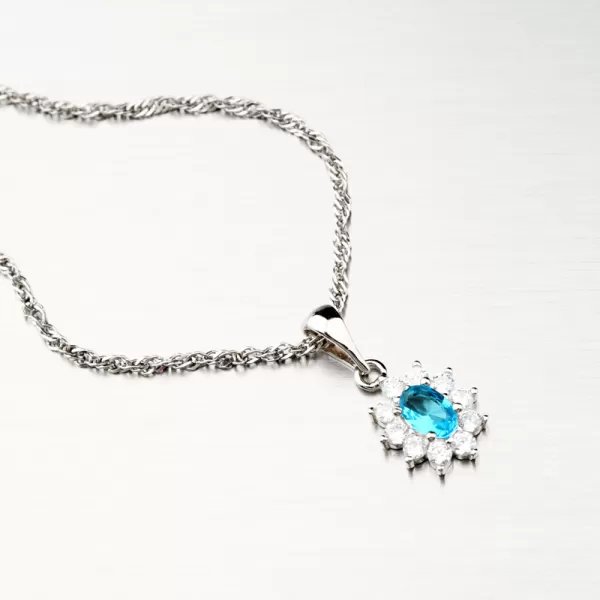 Strieborný prívesok s modrým zirkónom PKL-3098