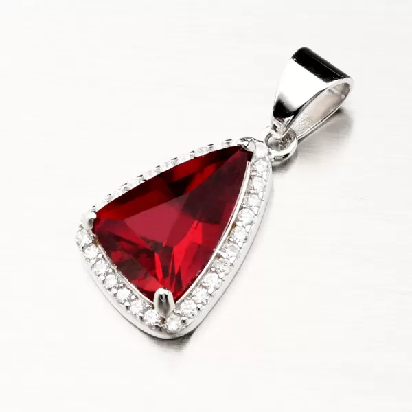 Strieborný prívesok s červeným zirkónom PKL-3103