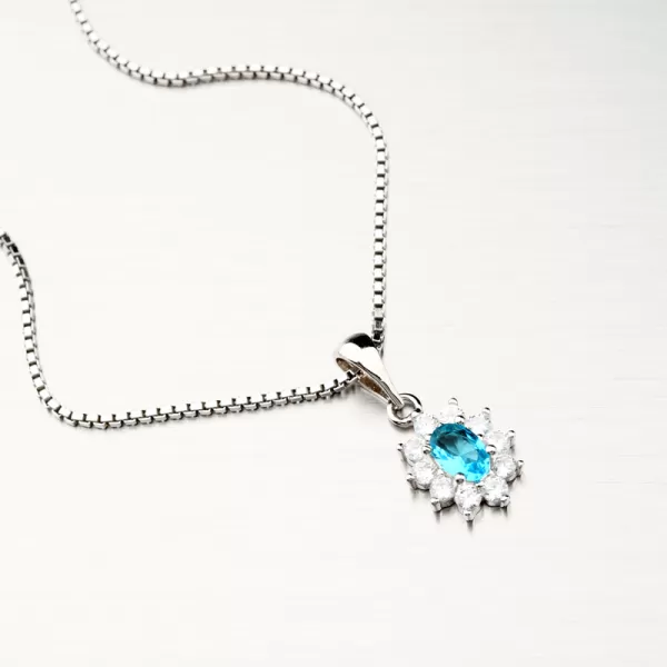 Strieborný prívesok s modrým zirkónom PKL-3098