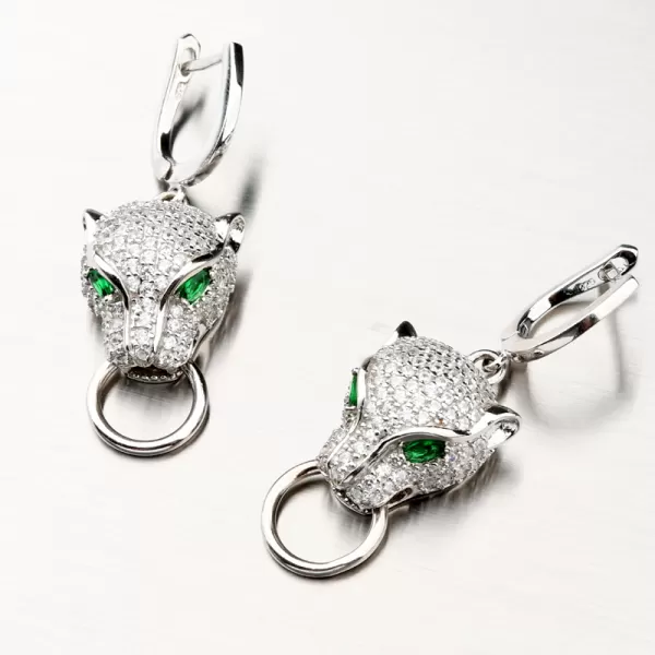 Strieborné náušnice v tvare tigra so zirkónmi PKL-2106