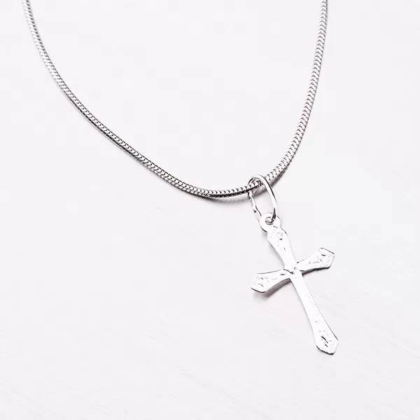 Krížik z bieleho zlata 327-1132