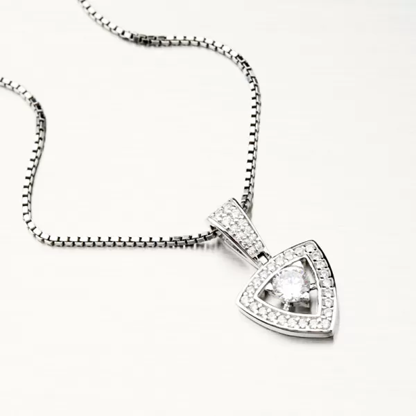 Strieborný prívesok so zirkónmi PKL-3068