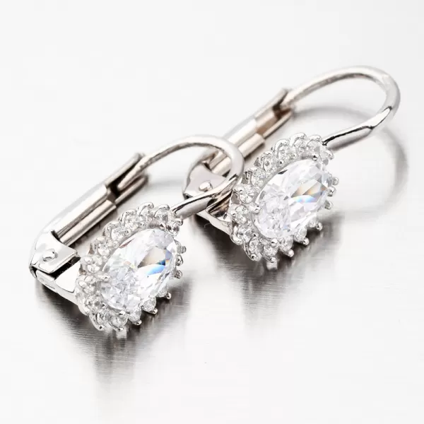 Visiace náušnice v bielom zlate 12-639