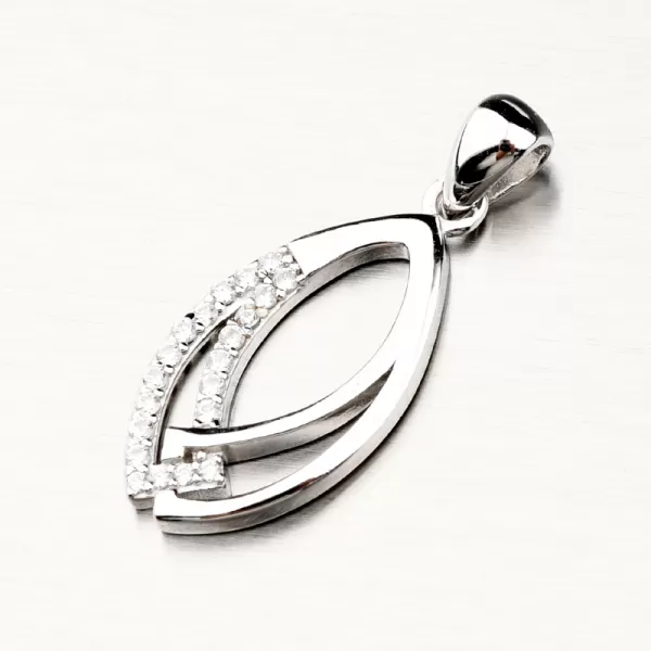 Strieborný prívesok so zirkónmi PKL-3078