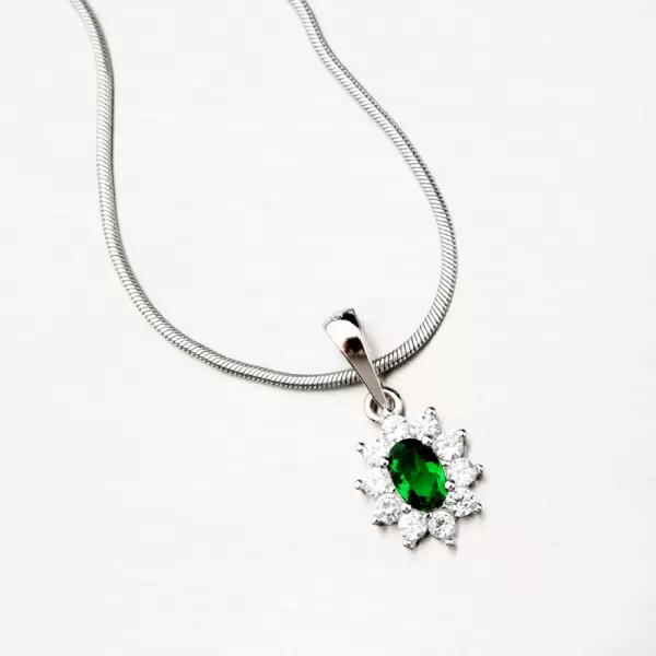 Strieborný prívesok so zeleným zirkónom PKL-3117