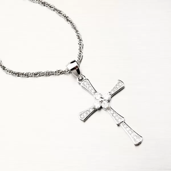 Strieborný prívesok kríž so zirkónmi PKL-3075