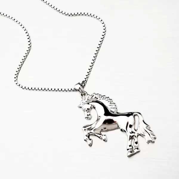 Strieborný prívesok kôň PKL-3112