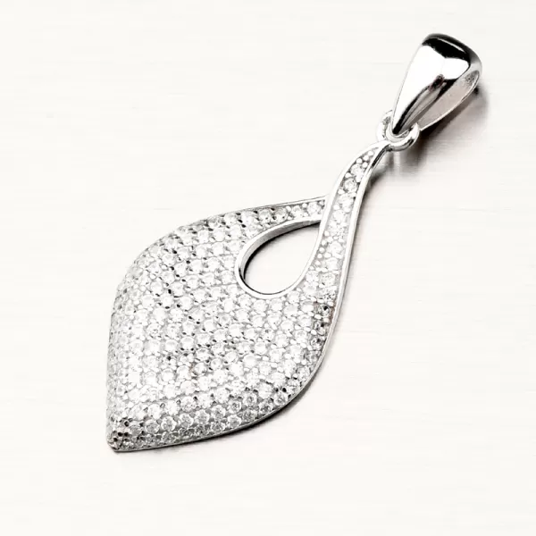 Strieborný prívesok so zirkónmi PKL-3088