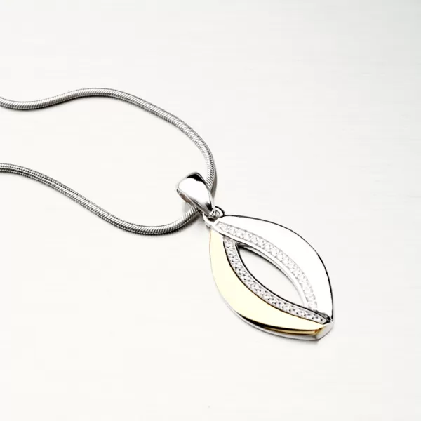 Pozlátený strieborný prívesok so zirkónmi PKL-3077