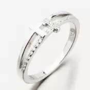 Strieborný prsteň so zirkónmi GST-11625