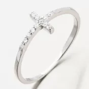 Strieborný prsteň s krížikom GST-11395