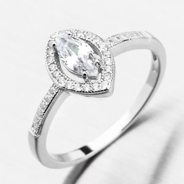 Strieborný prsteň so zirkónmi PKL-1016